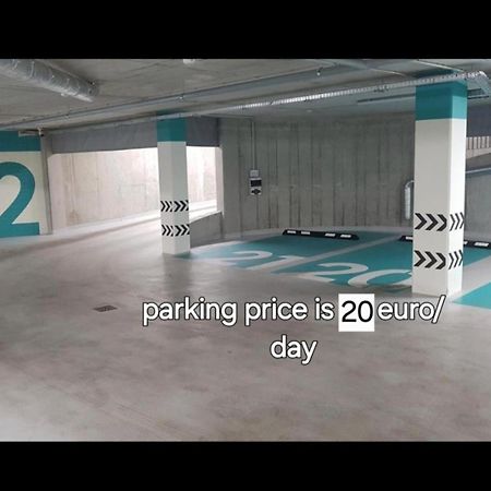 Happy Inn Gold Studio, Self Check-In, Parking In The Underground Garage VNO Buitenkant foto